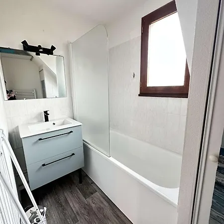 Horizon Détente, 2 Pas De La